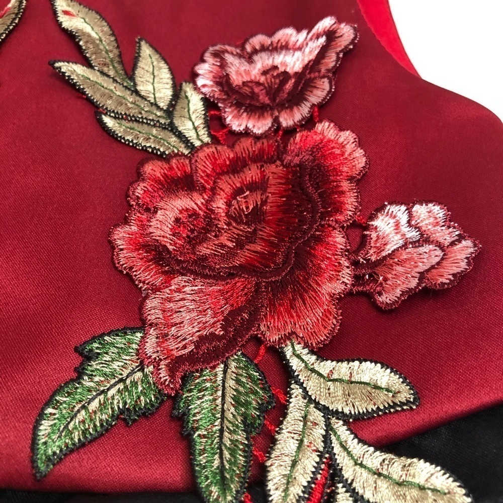 Toddler girl black and red embroidery sleeveless dress size 4 - Picture 6 of 8